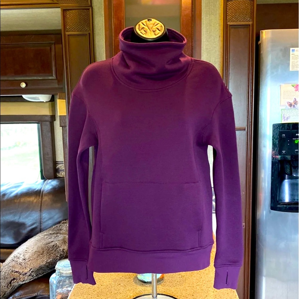 Lululemon Pullover